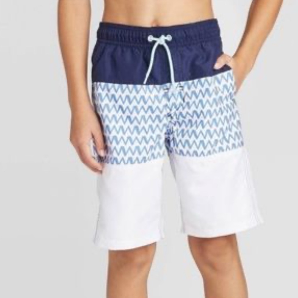Cat & Jack navy blue/ white lined swim trunks size Medium